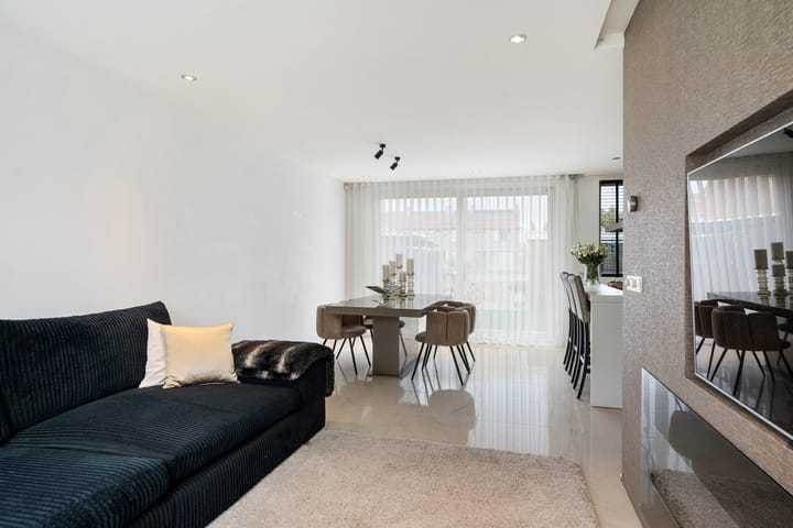 Foto 3 van Meerkoetstraat 8