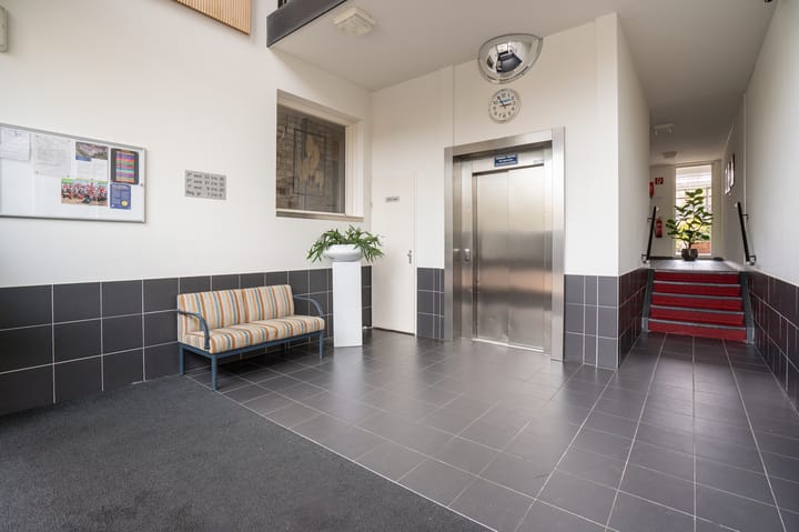 Photo 36 of Weversgildeplaats 34