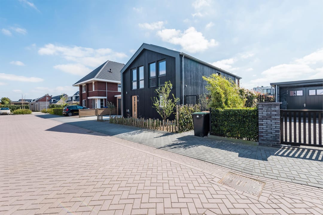 Photo 1 of Roode Hert 15