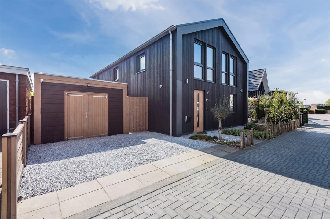 Photo 2 of Roode Hert 15