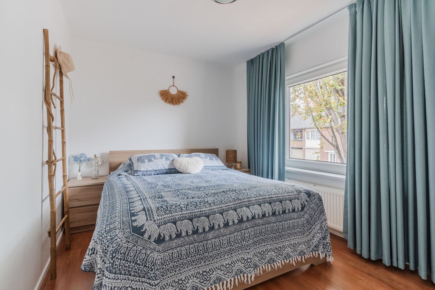 Foto 20 van Lange Mees 89