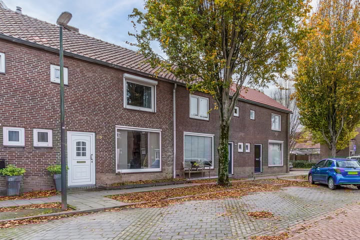 Foto 40 van Lange Mees 89