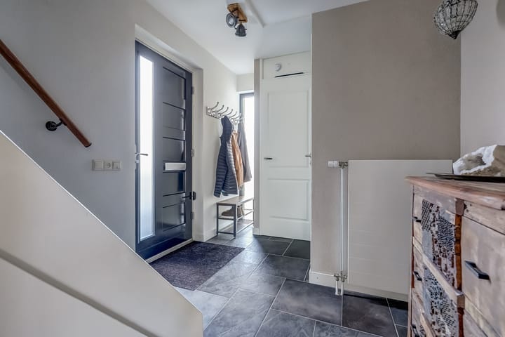 Photo 5 of Spinet 37