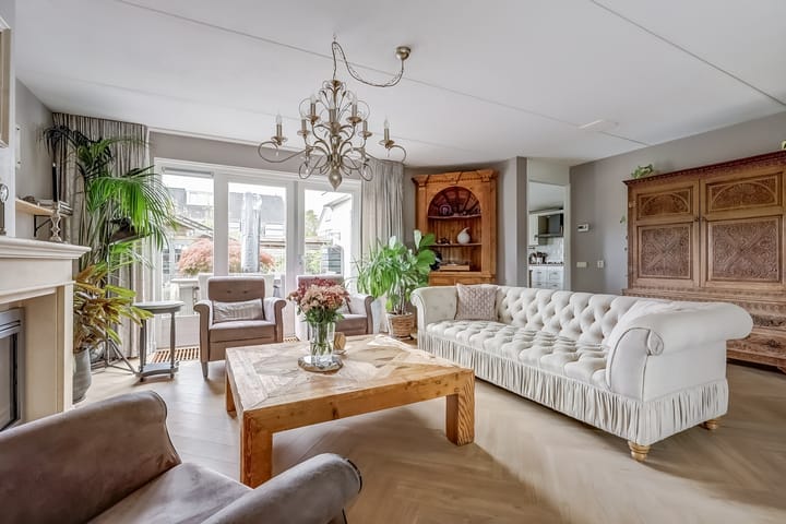 Photo 12 of Spinet 37