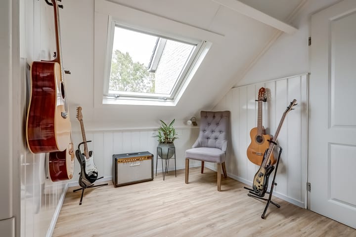 Photo 35 of Spinet 37