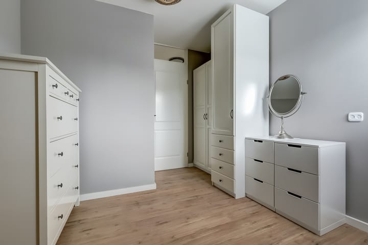 Photo 37 of Spinet 37