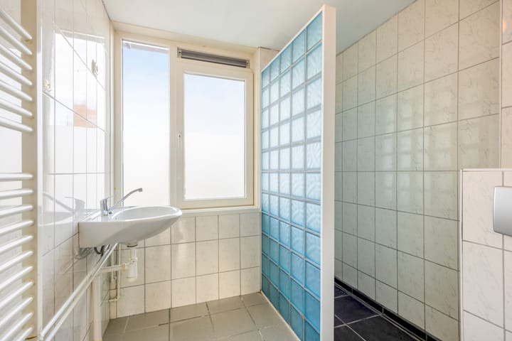 Photo 4 of Leeuwerikstraat 13