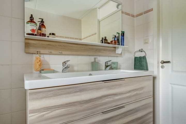 Photo 47 of Spinet 37