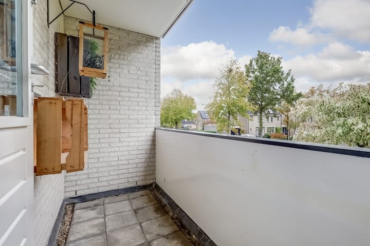 Photo 51 of Spinet 37