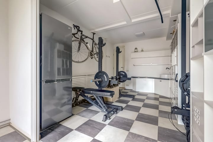 Photo 49 of Spinet 37