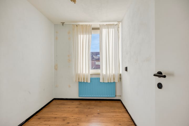 Photo 23 of Leeuwerikstraat 13