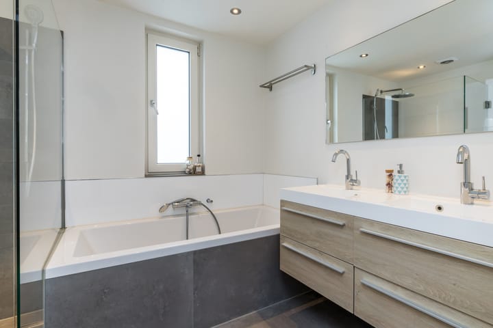 Foto 25 van Eurenderweg 69