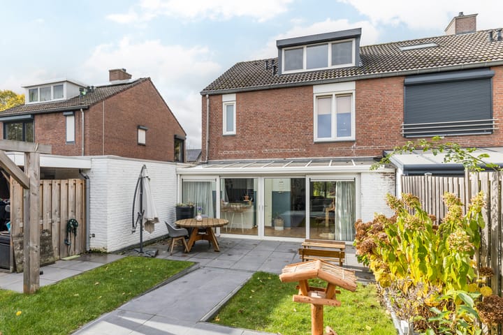 Foto 33 van Eurenderweg 69