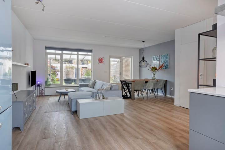 Foto 10 van Generaal van Heutszlaan 55