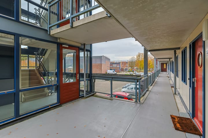 Photo 5 of Aquamarijn 8