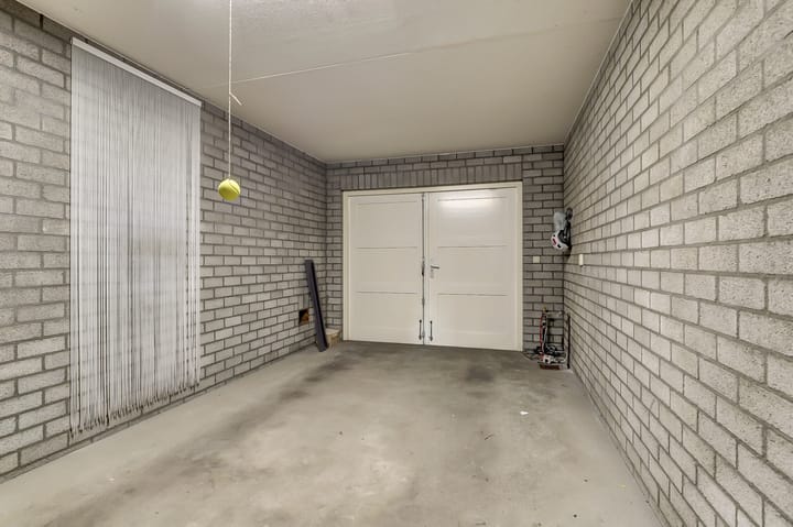 Photo 18 of Dr. Ariënsstraat 12