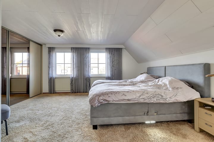 Photo 22 of Dr. Ariënsstraat 12