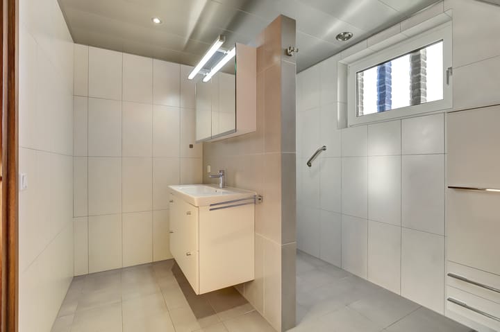 Photo 30 of Dr. Ariënsstraat 12