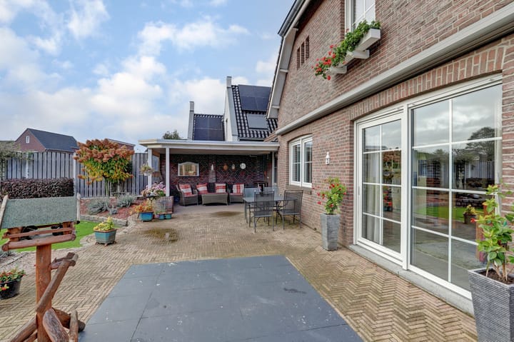 Photo 37 of Dr. Ariënsstraat 12