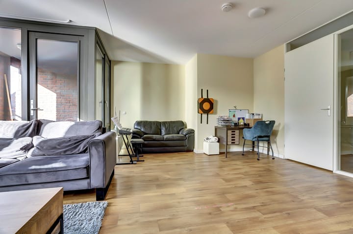 Photo 8 of Gelderstraat 21-A