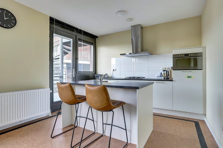 Photo 10 of Gelderstraat 21-A