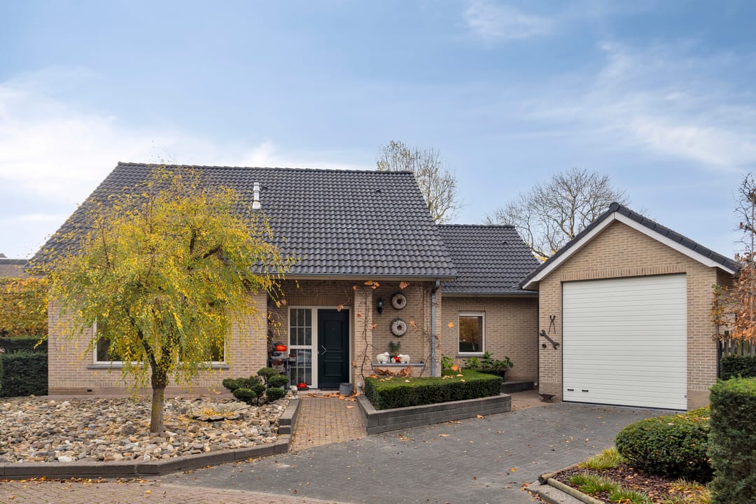 Photo 1 of Nassaustraat 6