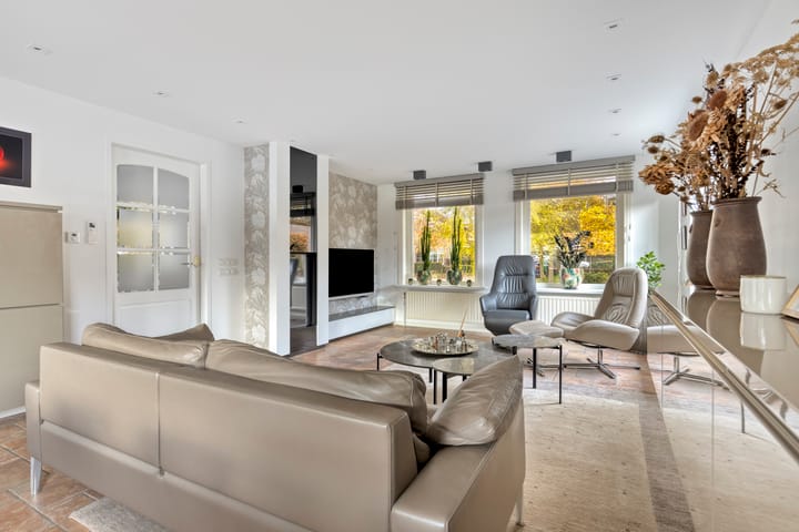 Photo 5 of Nassaustraat 6