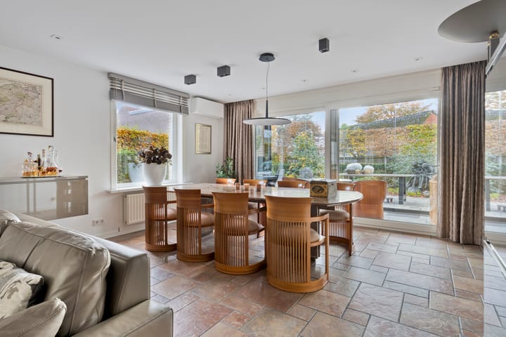 Photo 7 of Nassaustraat 6