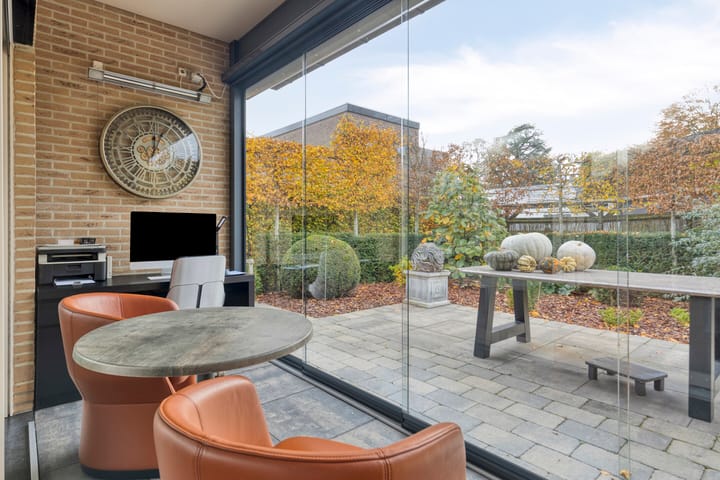 Photo 10 of Nassaustraat 6