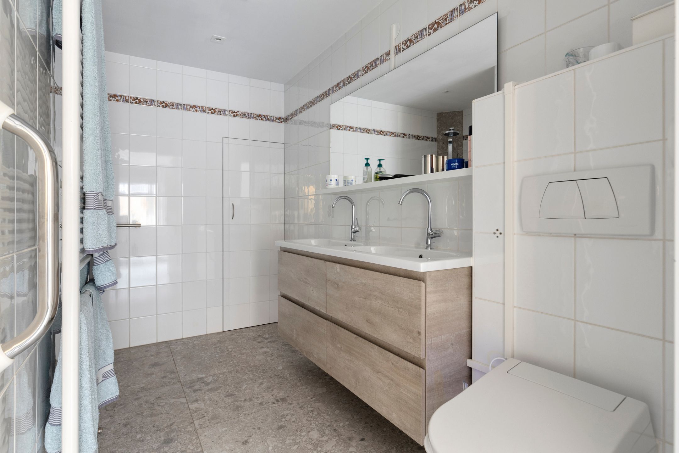 Photo 18 of Nassaustraat 6