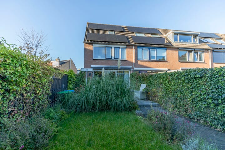 Photo 4 of Botter 16