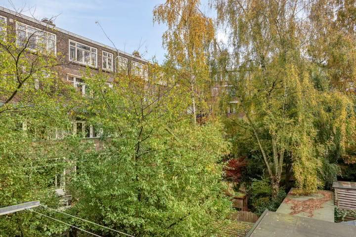 Photo 4 of Geertsemastraat 8-B01