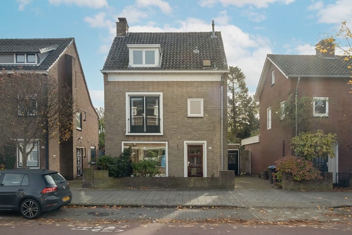 Photo 4 of Haaksbergerstraat 207