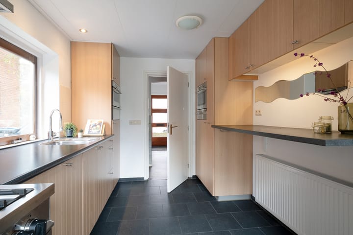 Photo 9 of Haaksbergerstraat 207