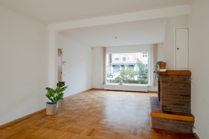 Photo 11 of Haaksbergerstraat 207