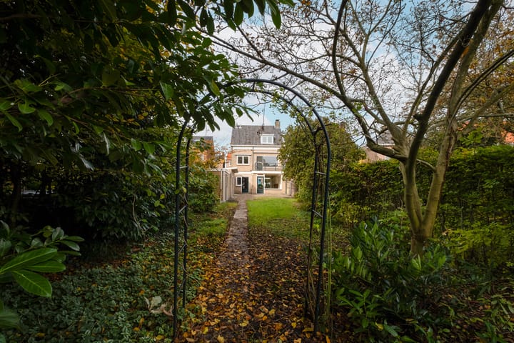 Photo 41 of Haaksbergerstraat 207