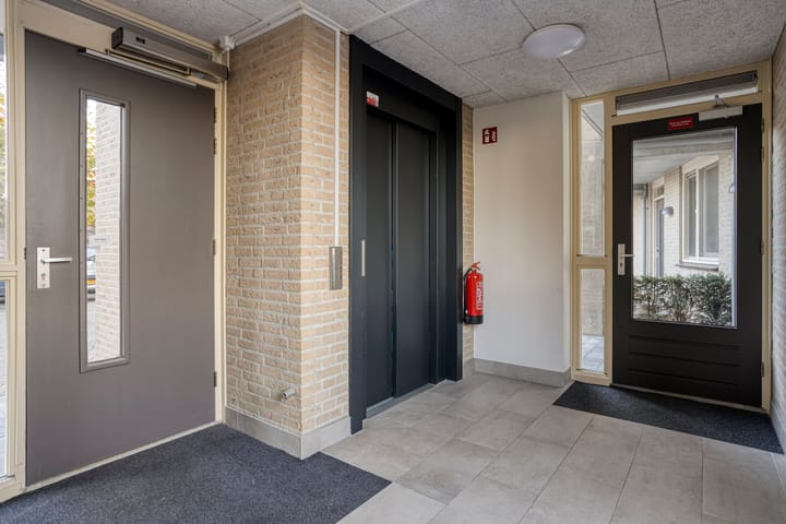 Photo 9 of Binnenhof 18