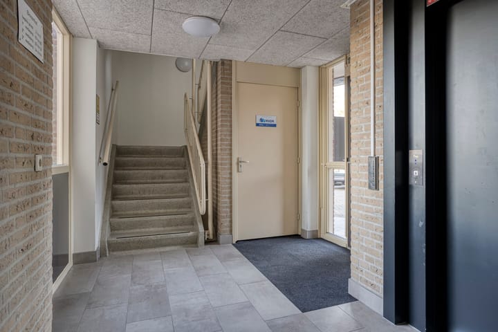 Photo 10 of Binnenhof 18