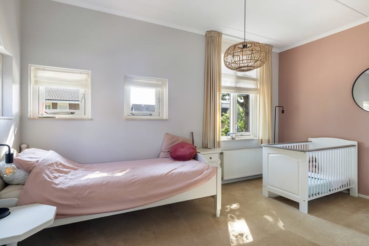 Photo 19 of Trompstraat 32