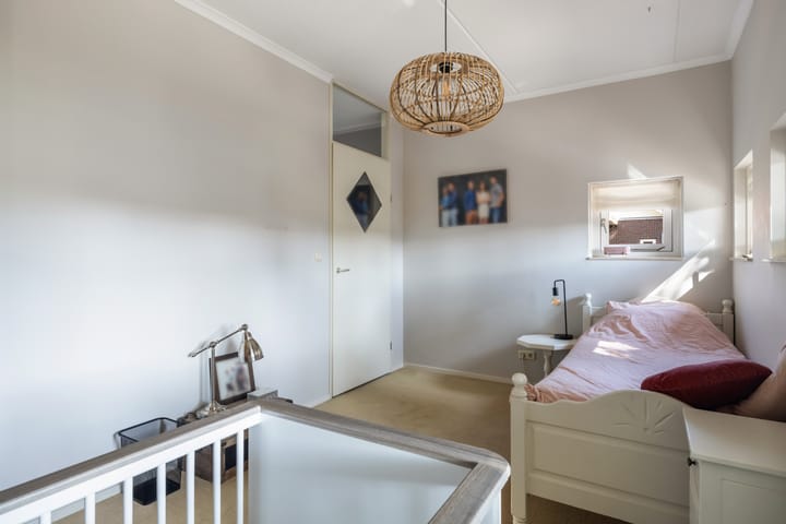 Photo 20 of Trompstraat 32