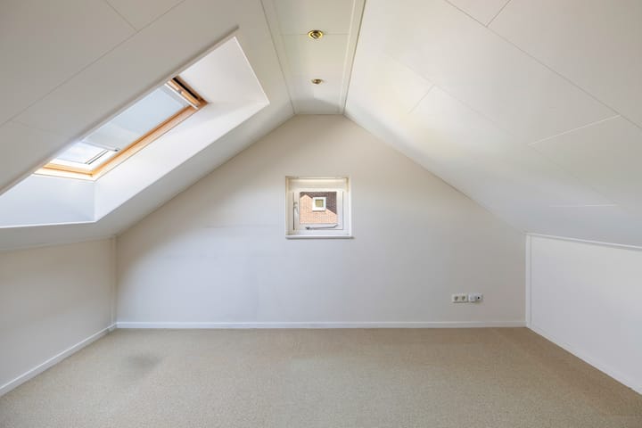 Photo 29 of Trompstraat 32