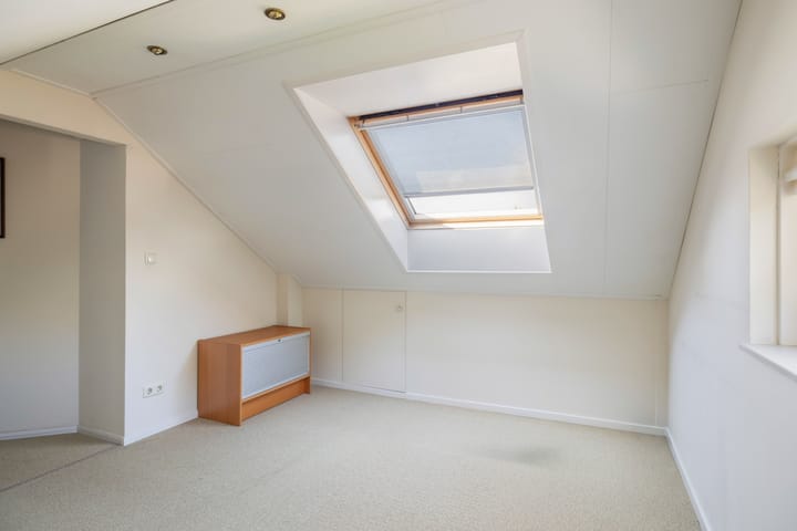 Photo 30 of Trompstraat 32