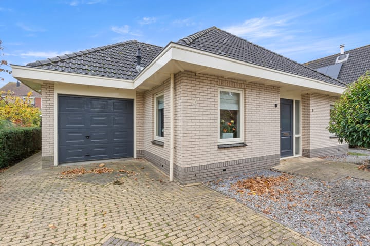 Photo 2 of Plantersgraaf 9