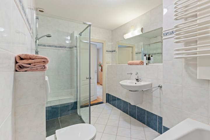 Photo 19 of Plantersgraaf 9