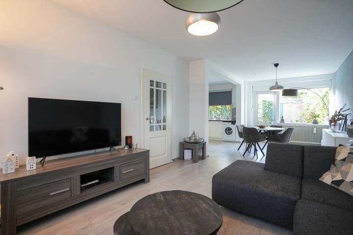 Foto 3 van Bronnenstraat 24