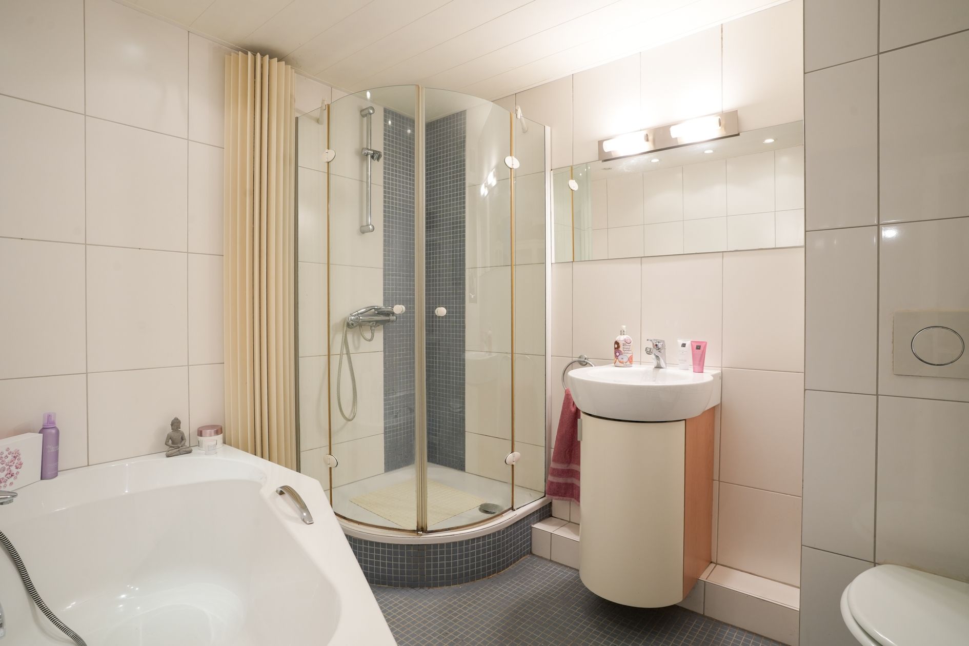 Foto 12 van Bronnenstraat 24