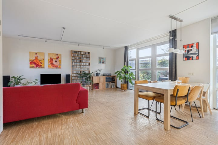 Photo 2 of De Triomfboog 66