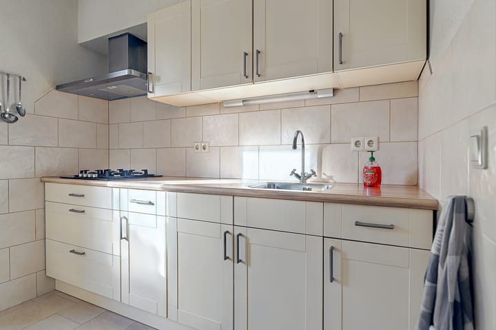 Foto 7 van Van Bredastraat 40