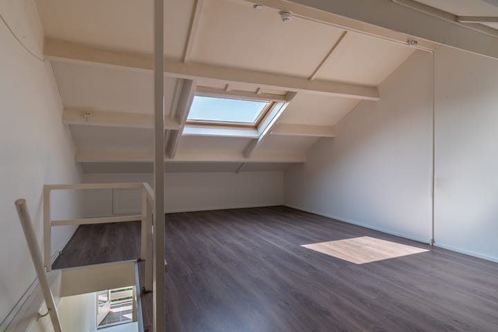 Foto 20 van de Casembrootstraat 7-E