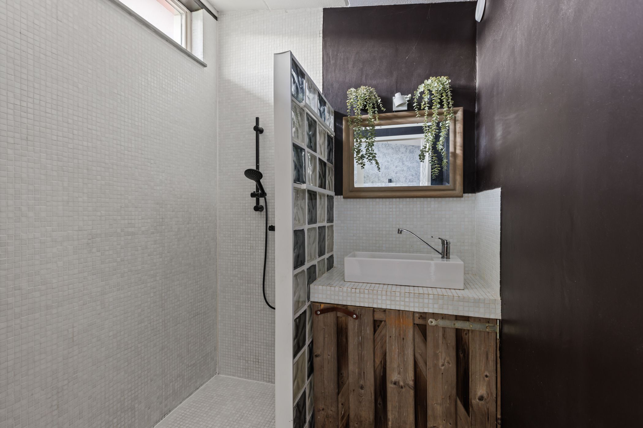 Photo 30 of Watertor 16